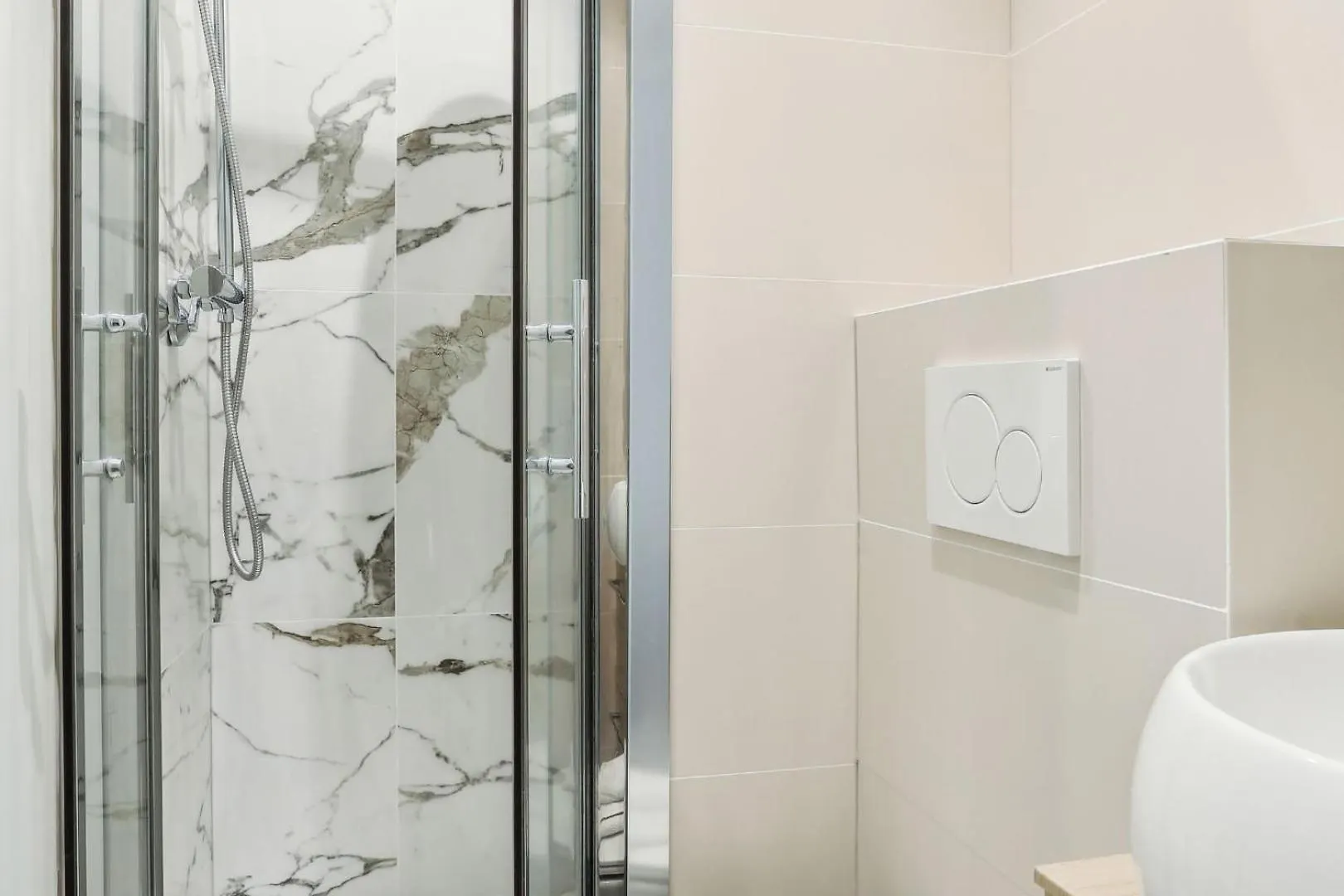 Bluestay 824 - Superb Apartment Париж 0*,  Франция